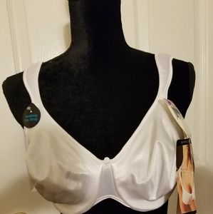 Brand new with tags White Bali bra